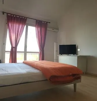 Felix Appartement Ameglia
